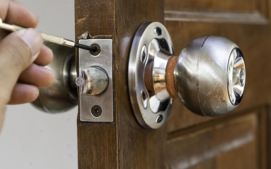 comment changer une serrure de porte d'entrée Pantin
